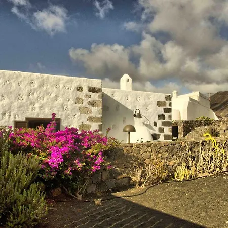 Casa Olivos Mácher